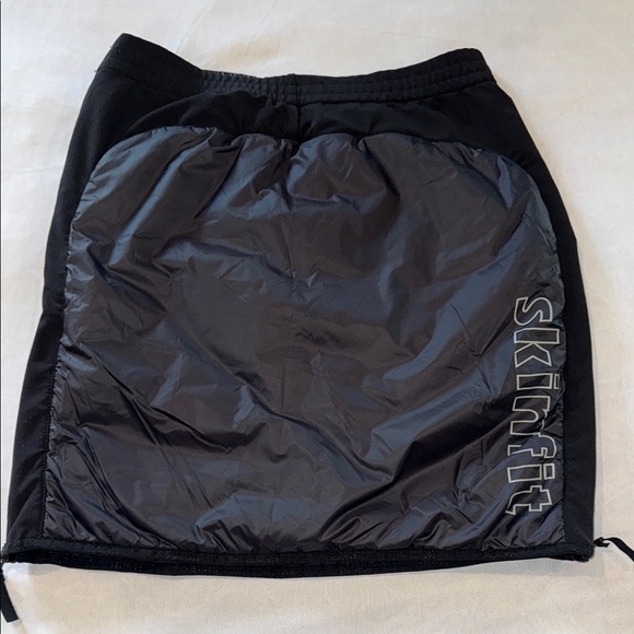 Skinfit Thermal Ski Skirt Women Black Knee-Length Athletic PrimaLoft Germany SzS - Picture 1 of 10